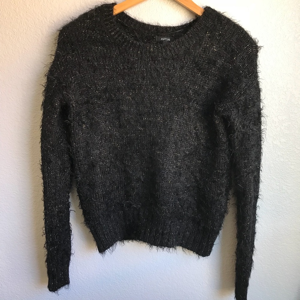 Apt 9 Black and Gold Fuzzy Eyelash Sweater❄️